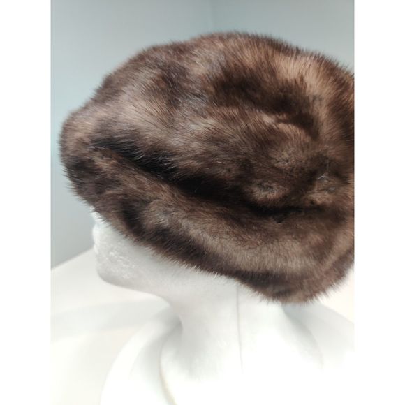 Vintage Dark Brown Mink Beret Style Hat from Canada 20.5\